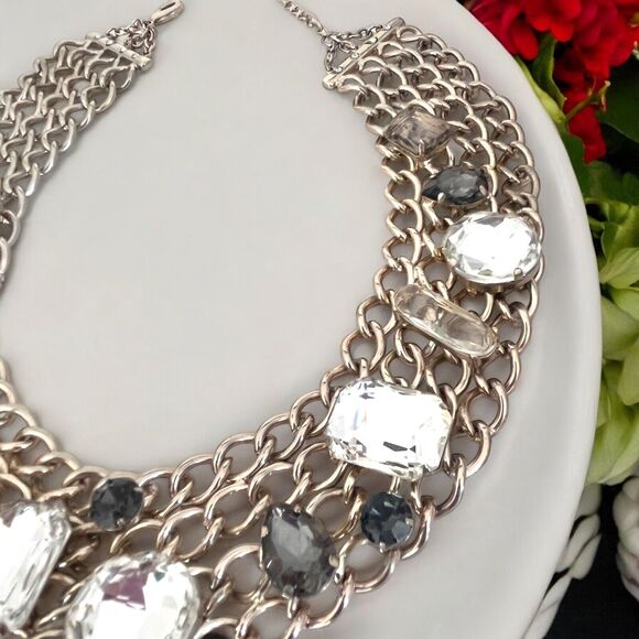 Chico's Necklace Statement Chainmail Crystals Gold Tone Chunky Fashion 11Z - Picture 5 of 8